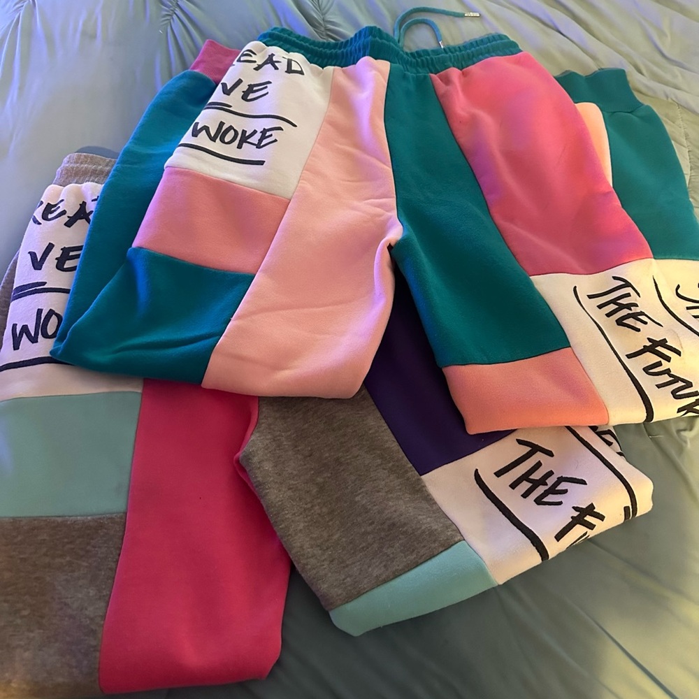 FashionNova Written In Love 2 piece Joggers